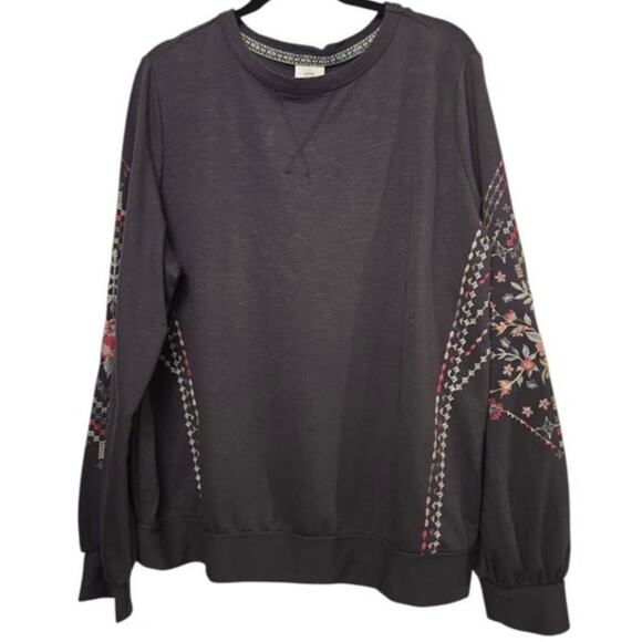 Knox Rose Dark Gray Sweater with Floral Embroidery - Picture 1 of 6